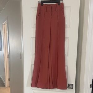 Stylish Wide-Leg Pants in Rust